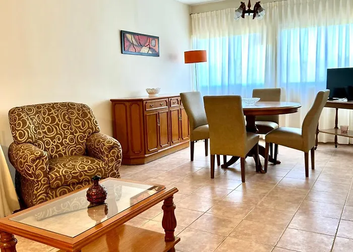 Departamento Frente Al Shopping ,B 8