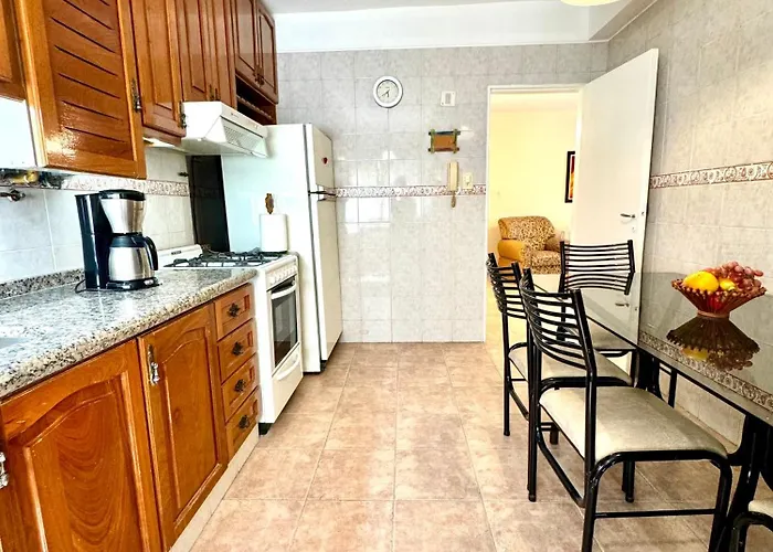 Departamento Frente Al Shopping ,B 8