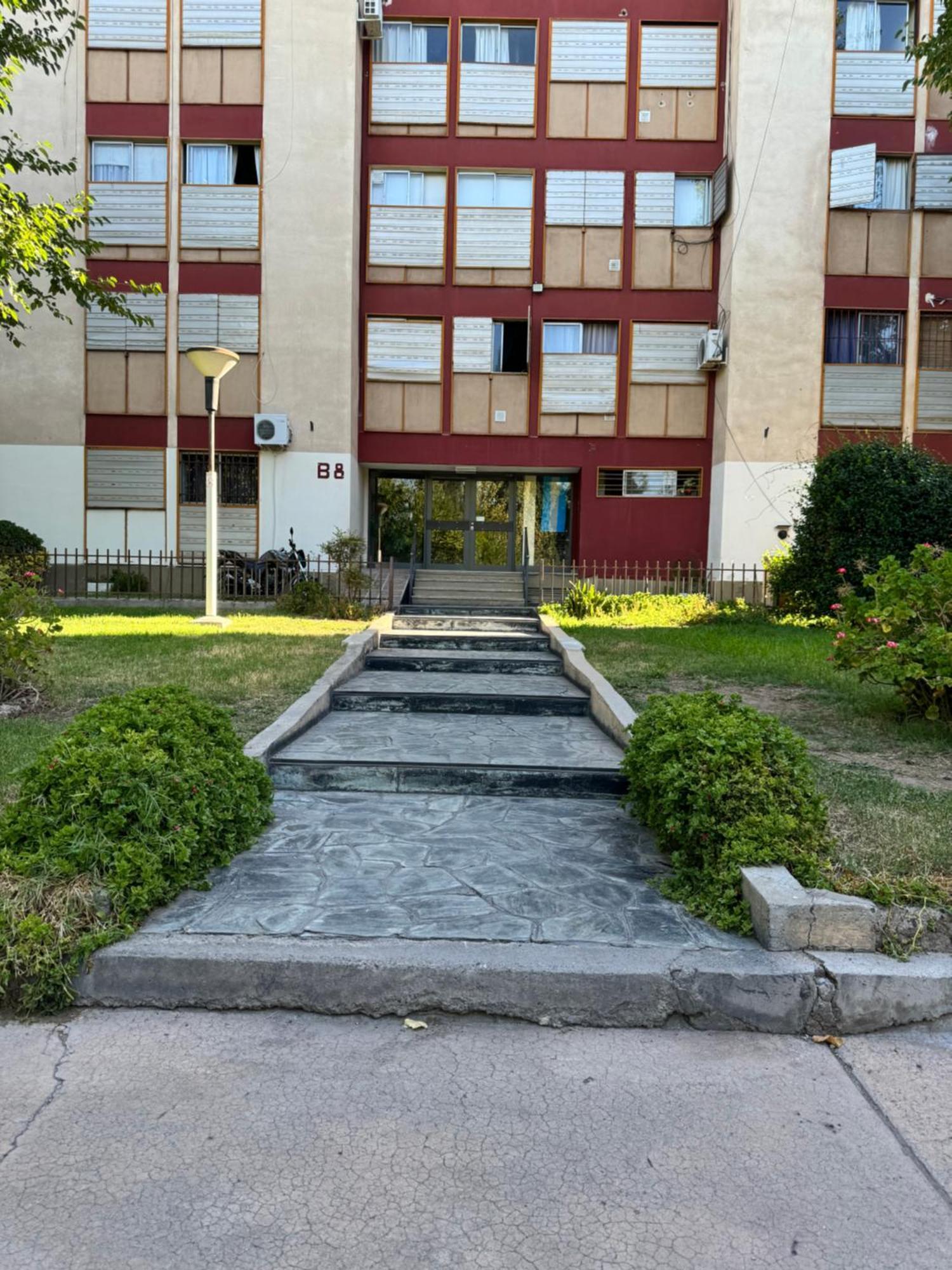 Departamento Frente Al Shopping ,b 8 Apartment